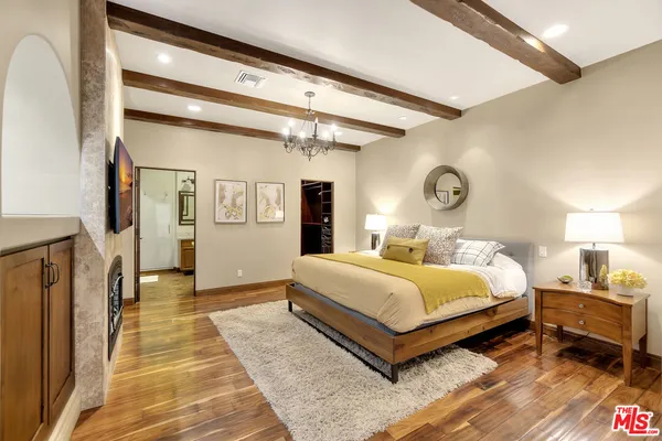 $10,500 | 3425 Oak Glen Drive, Los Angeles, CA 90068