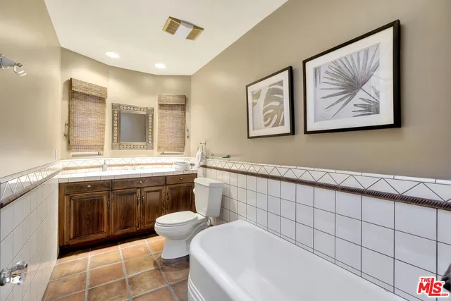 $10,500 | 3425 Oak Glen Drive, Los Angeles, CA 90068