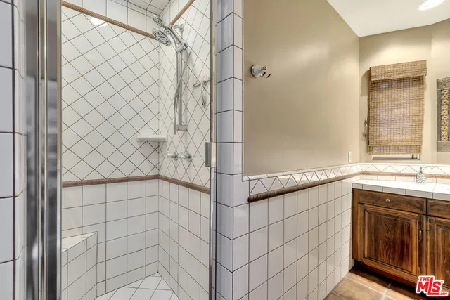 $10,500 | 3425 Oak Glen Drive, Los Angeles, CA 90068