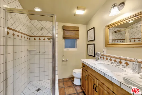 $10,500 | 3425 Oak Glen Drive, Los Angeles, CA 90068