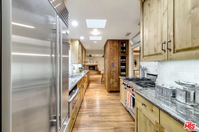 $10,500 | 3425 Oak Glen Drive, Los Angeles, CA 90068