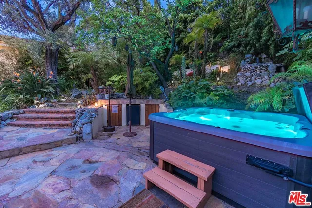 $10,500 | 3425 Oak Glen Drive, Los Angeles, CA 90068