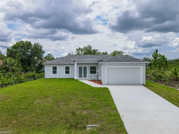 $1,900 | 744 Clancy Street East, Lehigh Acres, FL 33974