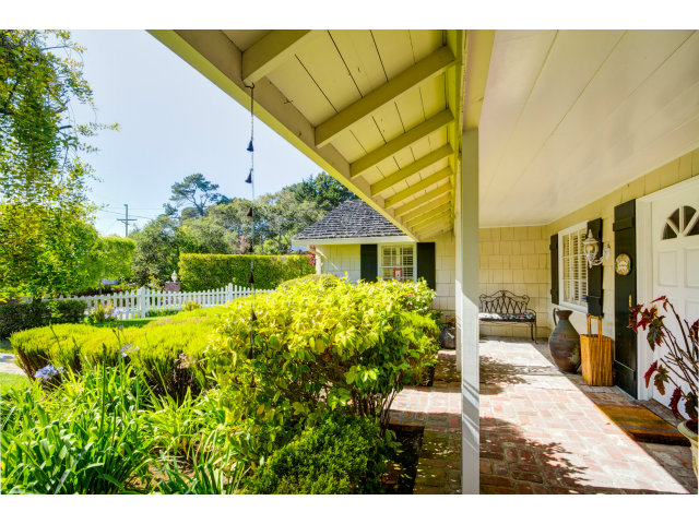 24993 Hatton Road Carmel, CA 93923 - Photo 4 of 20 Gallery Image 4