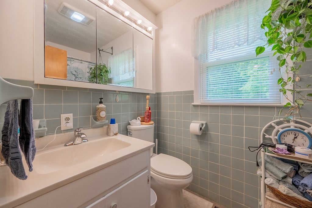 450 Stoney Battery Road Marion, VA 24354 - Photo 15 of 55 Gallery Image 15