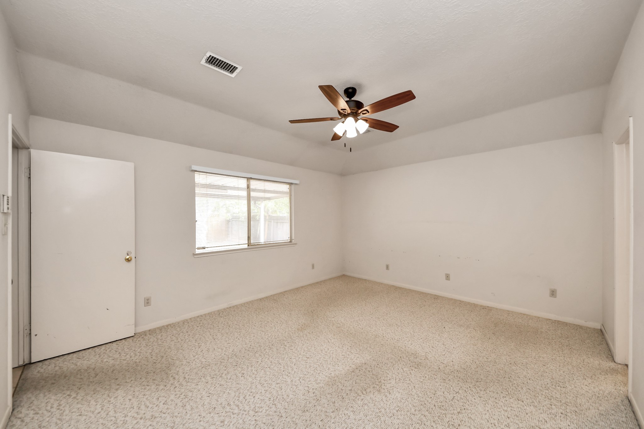 3310 Keygate Drive Spring, TX 77388 - Photo 23 of 45 a view of an empty room with a window