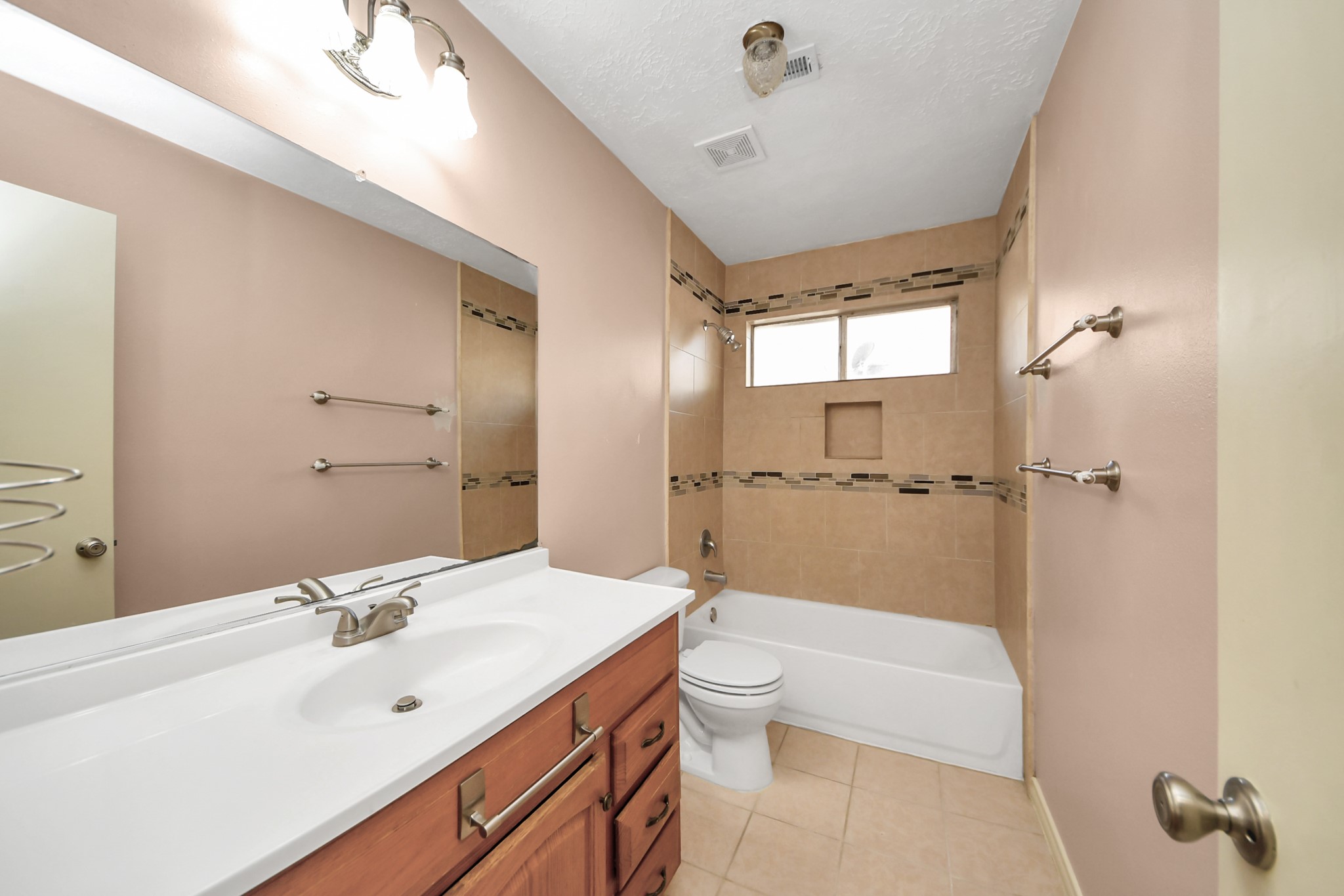 3310 Keygate Drive Spring, TX 77388 - Photo 38 of 45 a bathroom with a sink a toilet and shower