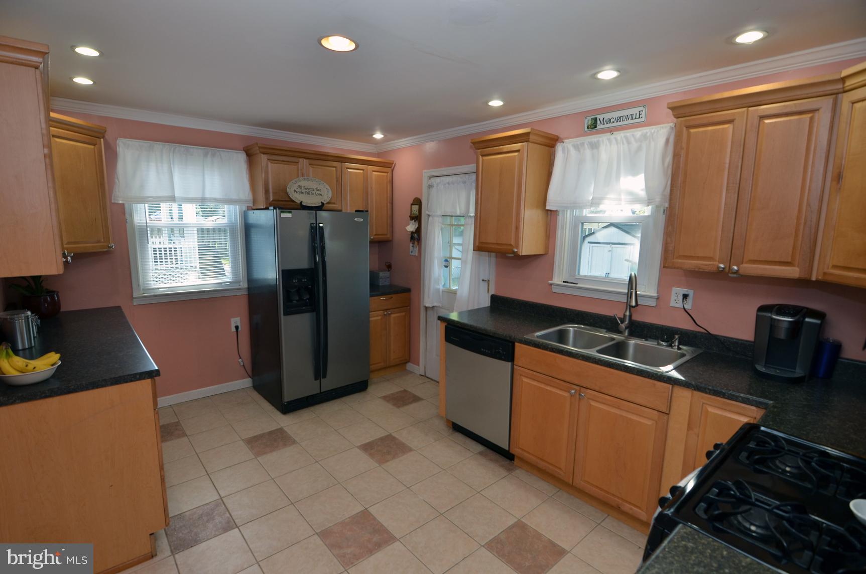 79 Baylor Road Hamilton, NJ 08610 - Photo 11 of 31 Kitchen
