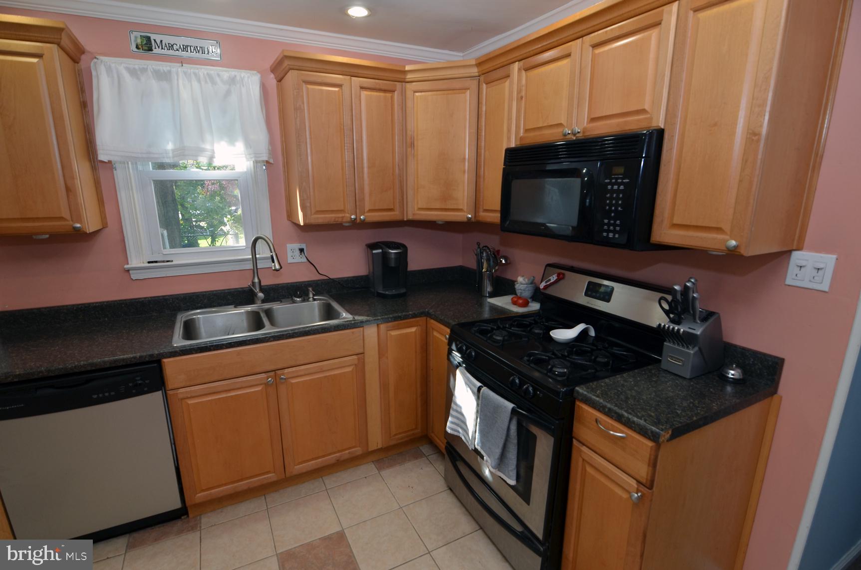 79 Baylor Road Hamilton, NJ 08610 - Photo 13 of 31 Kitchen