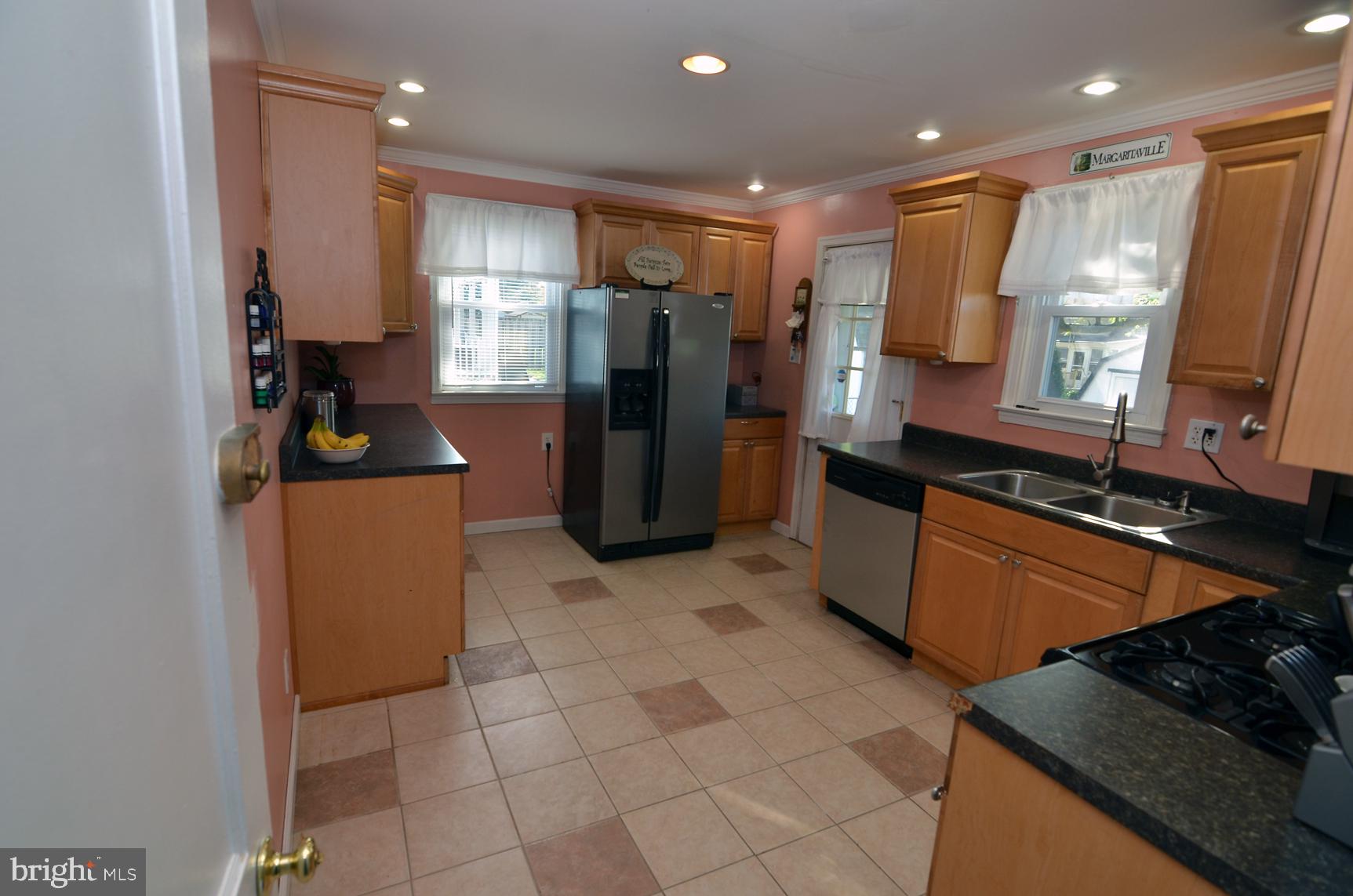 79 Baylor Road Hamilton, NJ 08610 - Photo 15 of 31 Kitchen