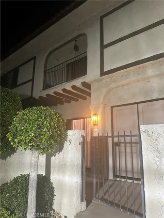 $3,800 | 500 Ivy Street, Unit 9, Glendale, CA 91204