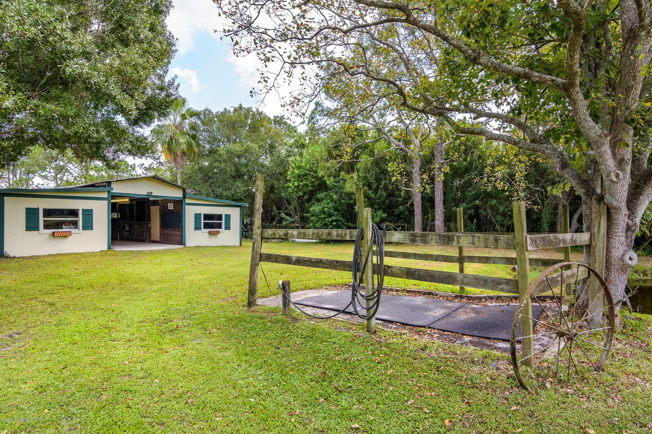 2160 Friday Road Cocoa, FL 32926 - Photo 34 of 73 Barn & Wash Station