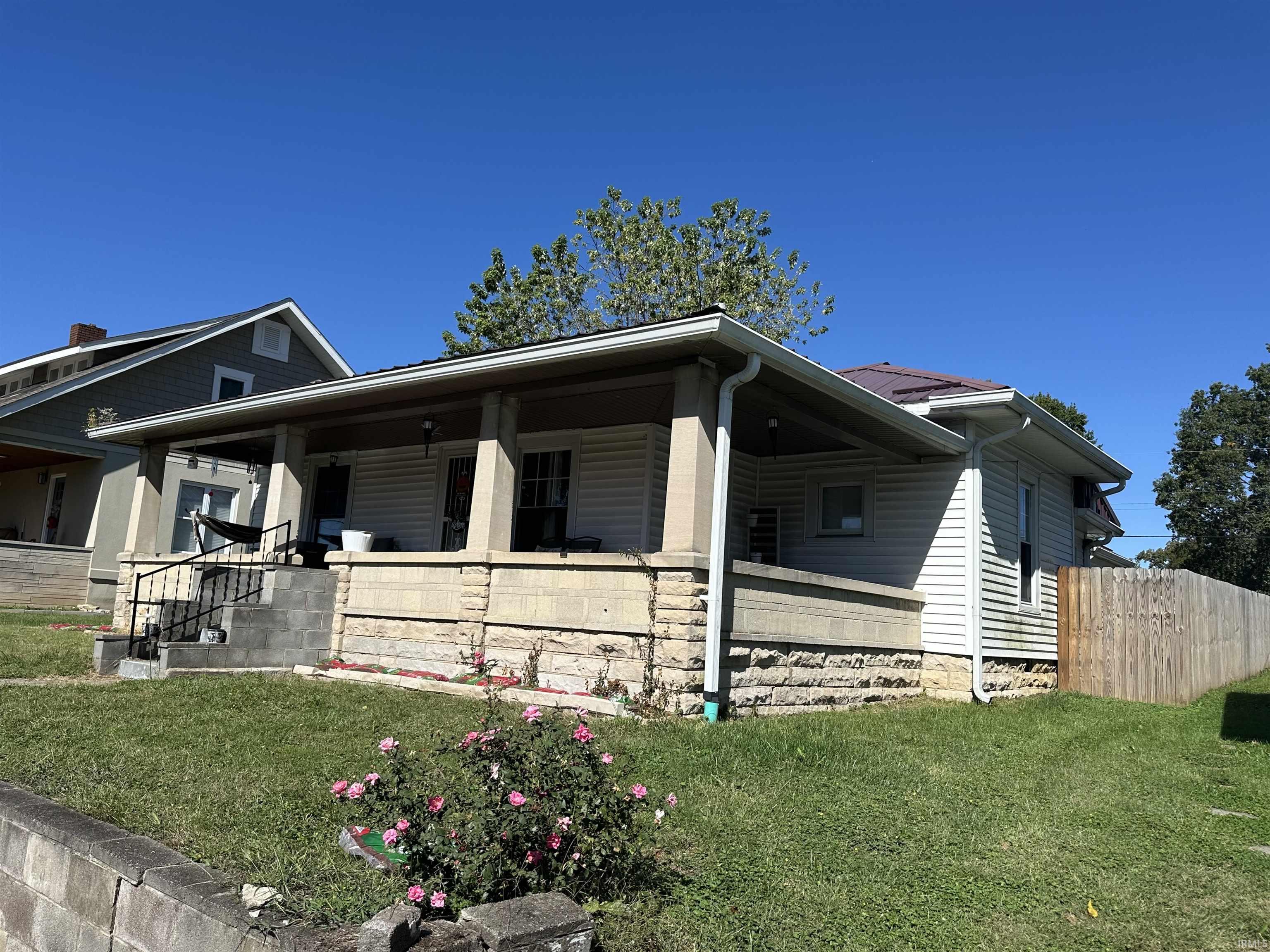 2035 13th Street Bedford, IN 47421 - Photo 3 of 28