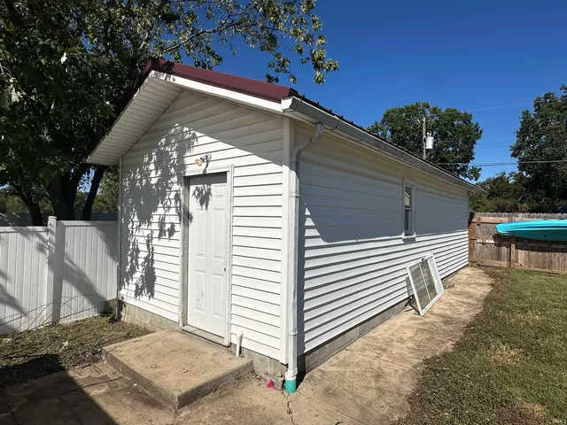 $199,900 | 2035 13th Street, Bedford, IN 47421