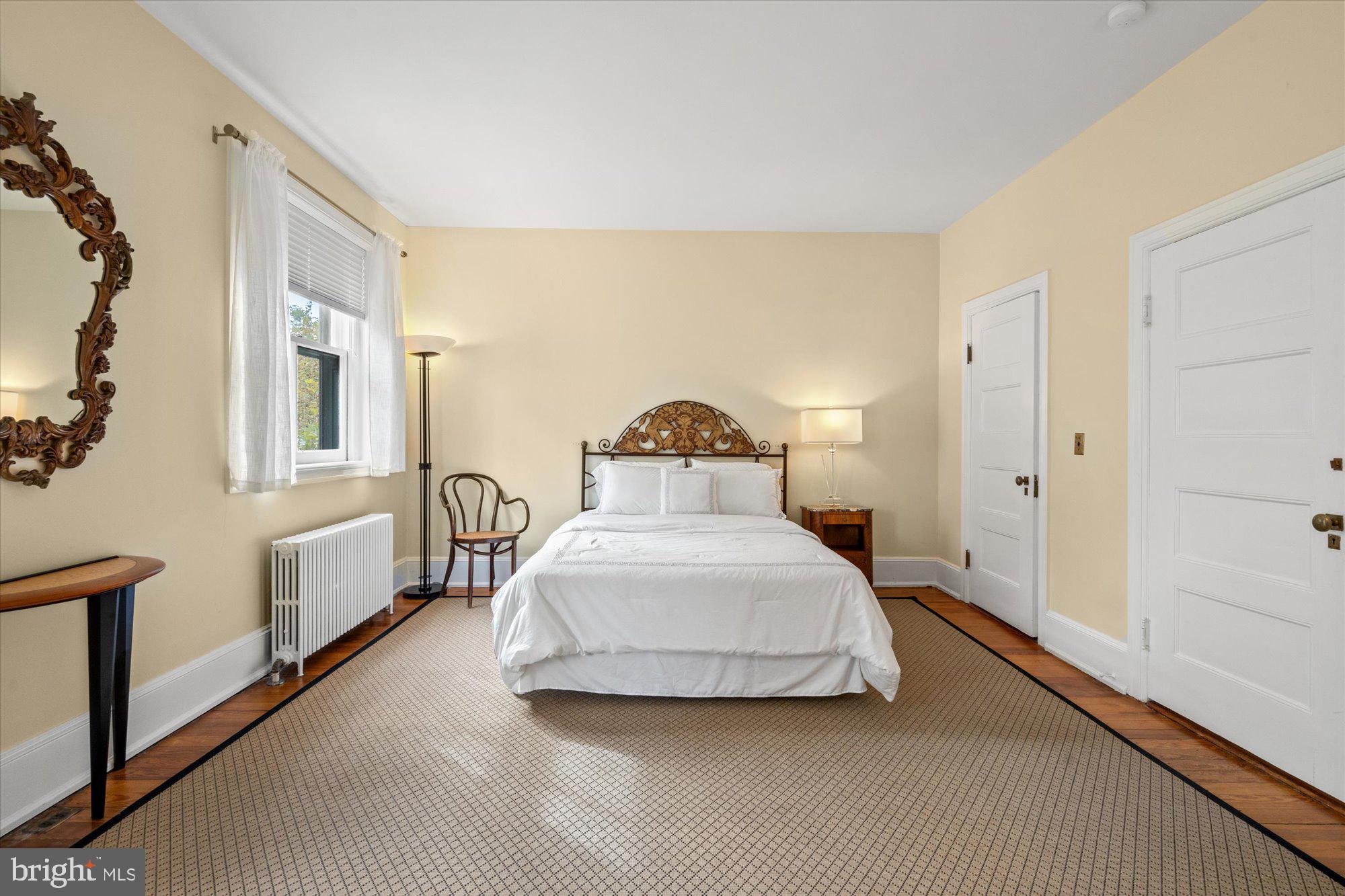 2021 Q Street Northwest Washington, DC 20009 - Photo 34 of 57 Top level bedroom