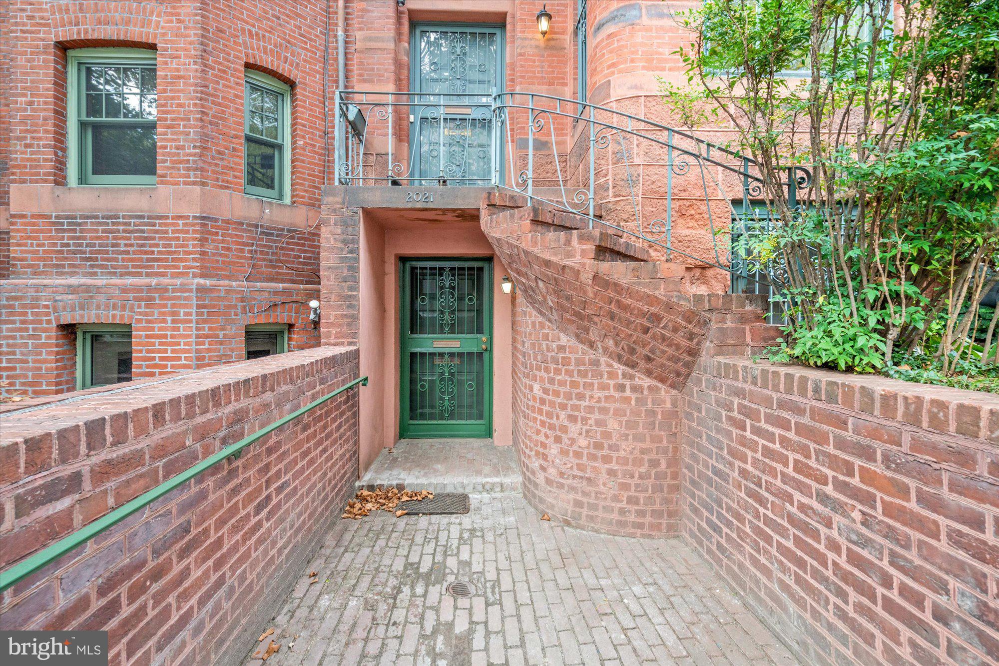 2021 Q Street Northwest Washington, DC 20009 - Photo 42 of 57 Lower level unit front entrance