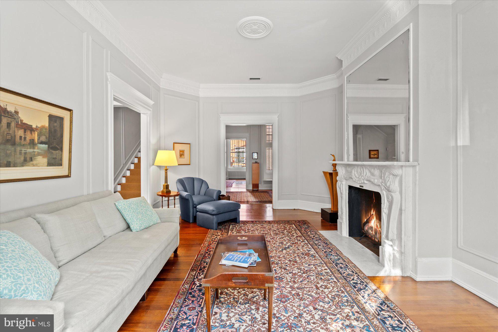 2021 Q Street Northwest Washington, DC 20009 - Photo 8 of 57 Expansive living space with 10 foot ceilings