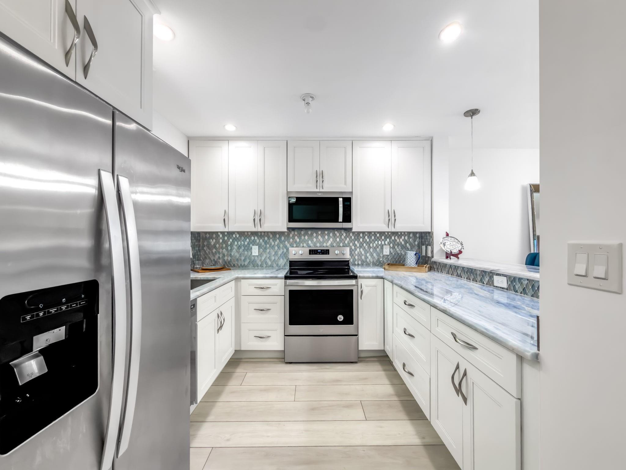 2301 Northeast 36th Street, Unit 202 Lighthouse Point, FL 33064 - Photo 14 of 45 Photo 14