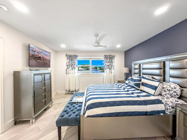 $329,000 | 2301 Northeast 36th Street, Unit 202, Lighthouse Point, FL 33064