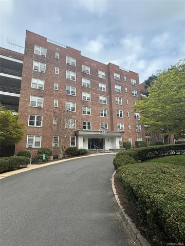 $519,000 | 1133 Midland Avenue, Unit 1K, Yonkers, NY 10708