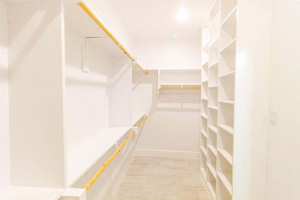 536 Highview Court Godley, TX 76044 - Photo 16 of 27 a view of balcony