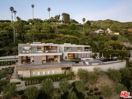 $30,000,000 | Undisclosed Address, Malibu, CA 90265