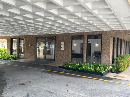 $169,000 | 9355 Southwest 8th Street, Unit 216, Boca Raton, FL 33428
