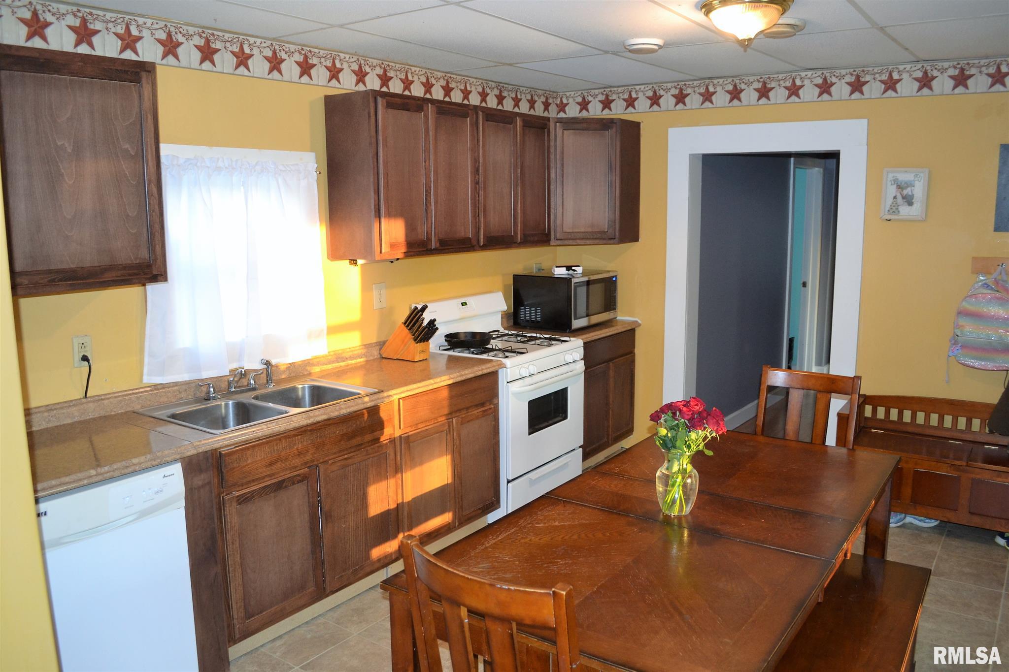 1234 Clay Hollow Road Winchester, IL 62694 - Photo 3 of 12