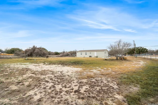 $235,000 | 3814 New Mathis Road, Elmendorf, TX 78112