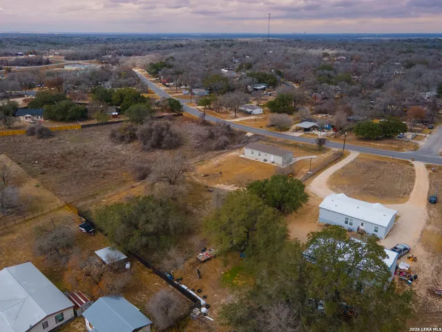 $235,000 | 3814 New Mathis Road, Elmendorf, TX 78112