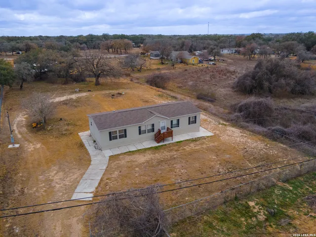 $235,000 | 3814 New Mathis Road, Elmendorf, TX 78112