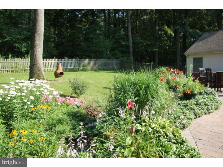 412 Church Road Hatfield, PA 19440 - Photo 23 of 25 Garden