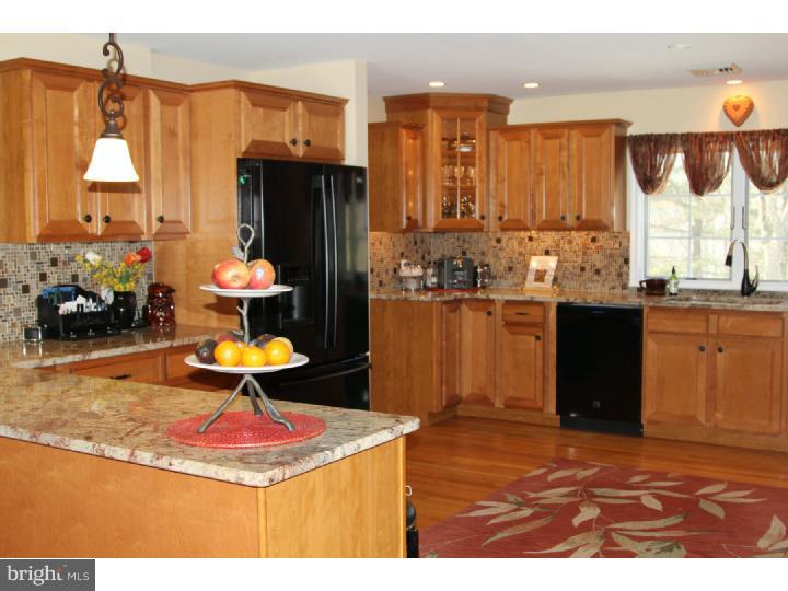 412 Church Road Hatfield, PA 19440 - Photo 4 of 25 Kitchen