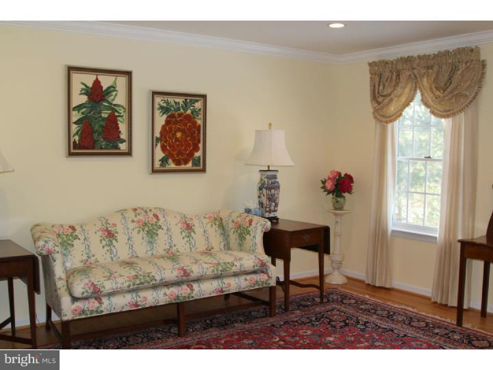 412 Church Road Hatfield, PA 19440 - Photo 7 of 25 Living Room