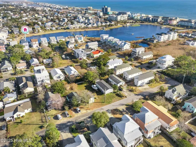 $2,000 | 314 Columbia Avenue, Unit 2, Carolina Beach, NC 28428