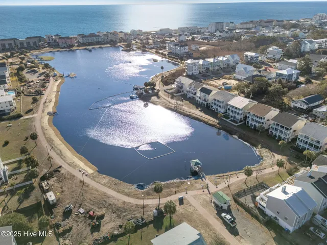 $2,000 | 314 Columbia Avenue, Unit 2, Carolina Beach, NC 28428