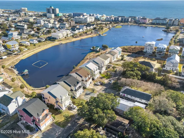 $2,000 | 314 Columbia Avenue, Unit 2, Carolina Beach, NC 28428