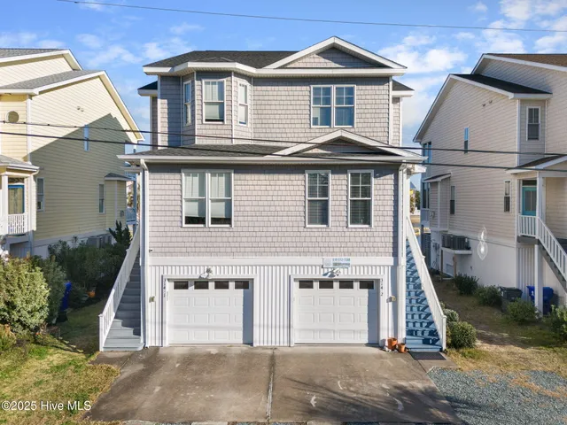 $2,000 | 314 Columbia Avenue, Unit 2, Carolina Beach, NC 28428