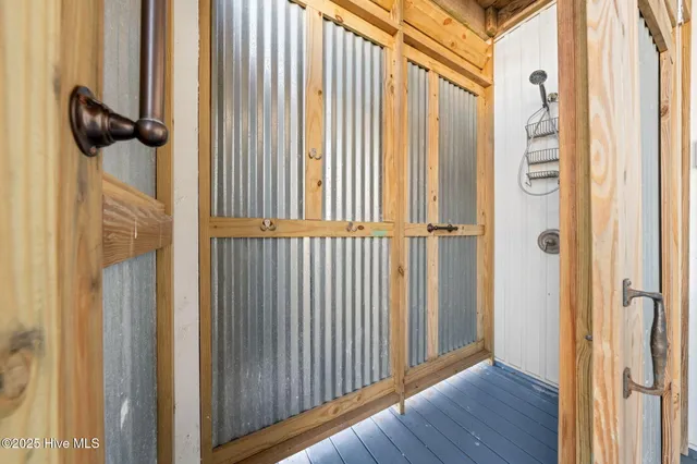 $2,000 | 314 Columbia Avenue, Unit 2, Carolina Beach, NC 28428