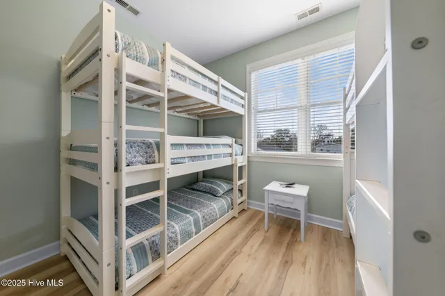 $2,000 | 314 Columbia Avenue, Unit 2, Carolina Beach, NC 28428