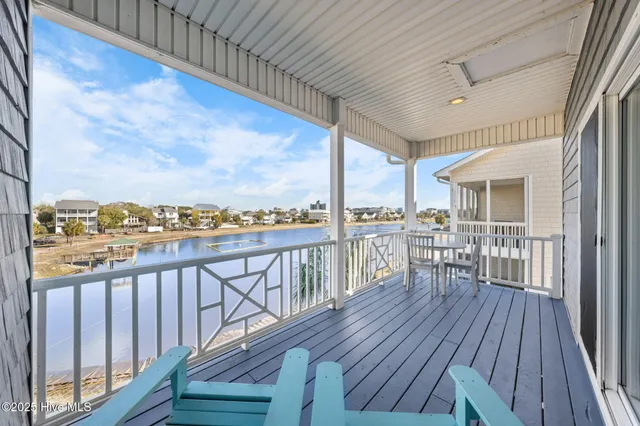 $2,000 | 314 Columbia Avenue, Unit 2, Carolina Beach, NC 28428