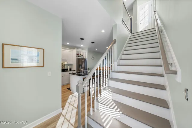 $2,000 | 314 Columbia Avenue, Unit 2, Carolina Beach, NC 28428