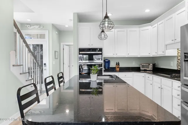 $2,000 | 314 Columbia Avenue, Unit 2, Carolina Beach, NC 28428