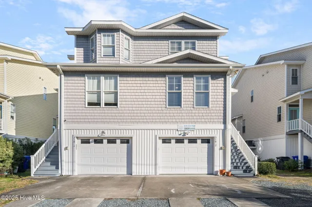 $2,000 | 314 Columbia Avenue, Unit 2, Carolina Beach, NC 28428