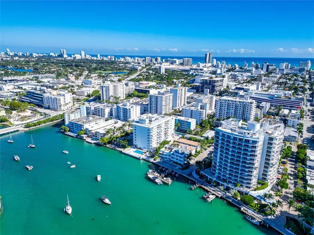 $5,500 | 1471 Lincoln Terrace, Unit 2, Miami Beach, FL 33139