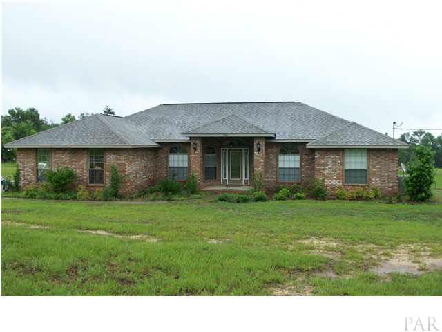 7586 Killam Road Century, FL 32535 - Photo 1 of 24