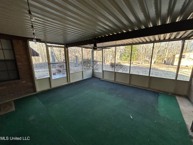 $329,000 | 2330 Robbie Lee Road, Nesbit, MS 38651