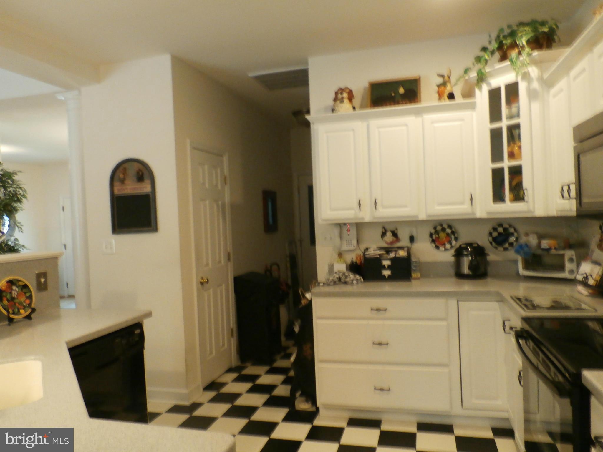 308 Battlefield Road Locust Grove, VA 22508 - Photo 14 of 23 Kitchen