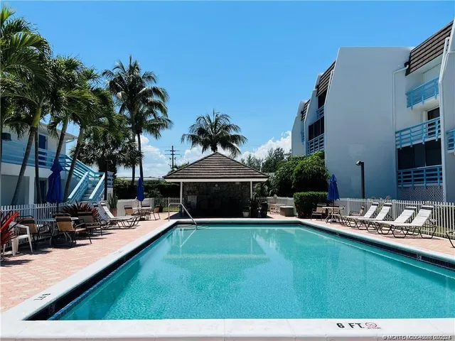 $2,400 | 11000 South Ocean Drive, Unit 6I, Jensen Beach, FL 34957