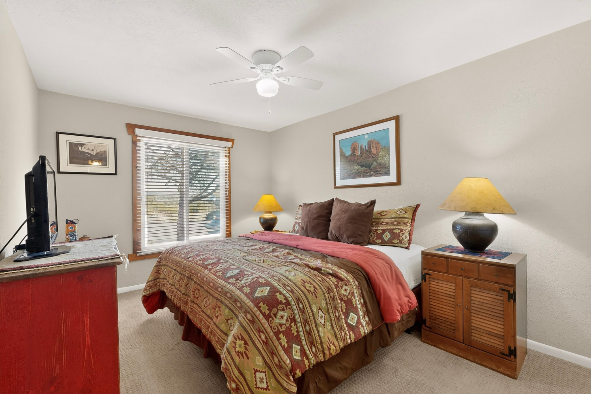 320 Artist Road, Unit 51 Santa Fe, NM 87501 - Photo 12 of 20 Primary Bedroom